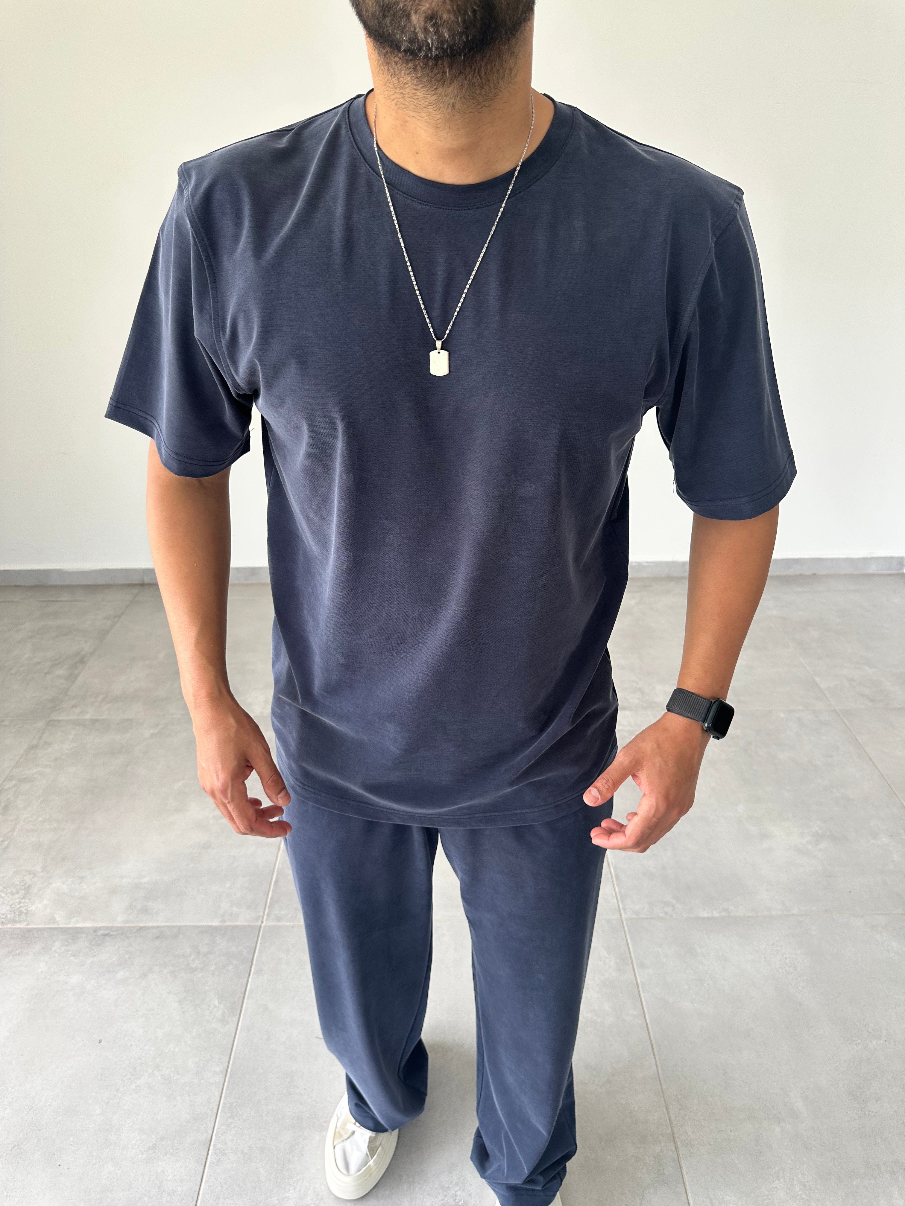 Lacivert Renk  Rahat Kesim Kupra Kumaş T-Shirt