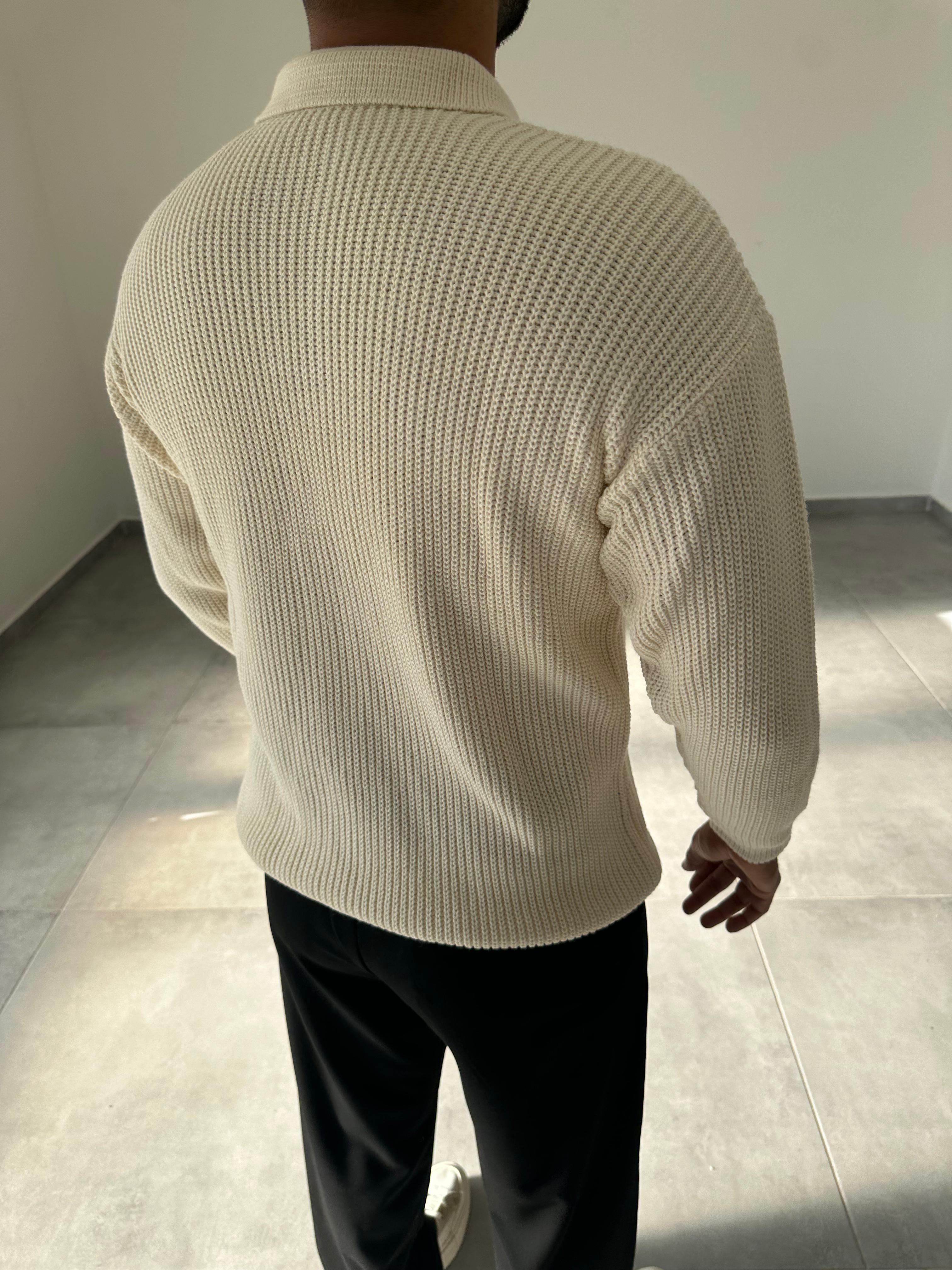 Ekru Renk Düğmeli Polo Yaka Oversize Örme Kazak