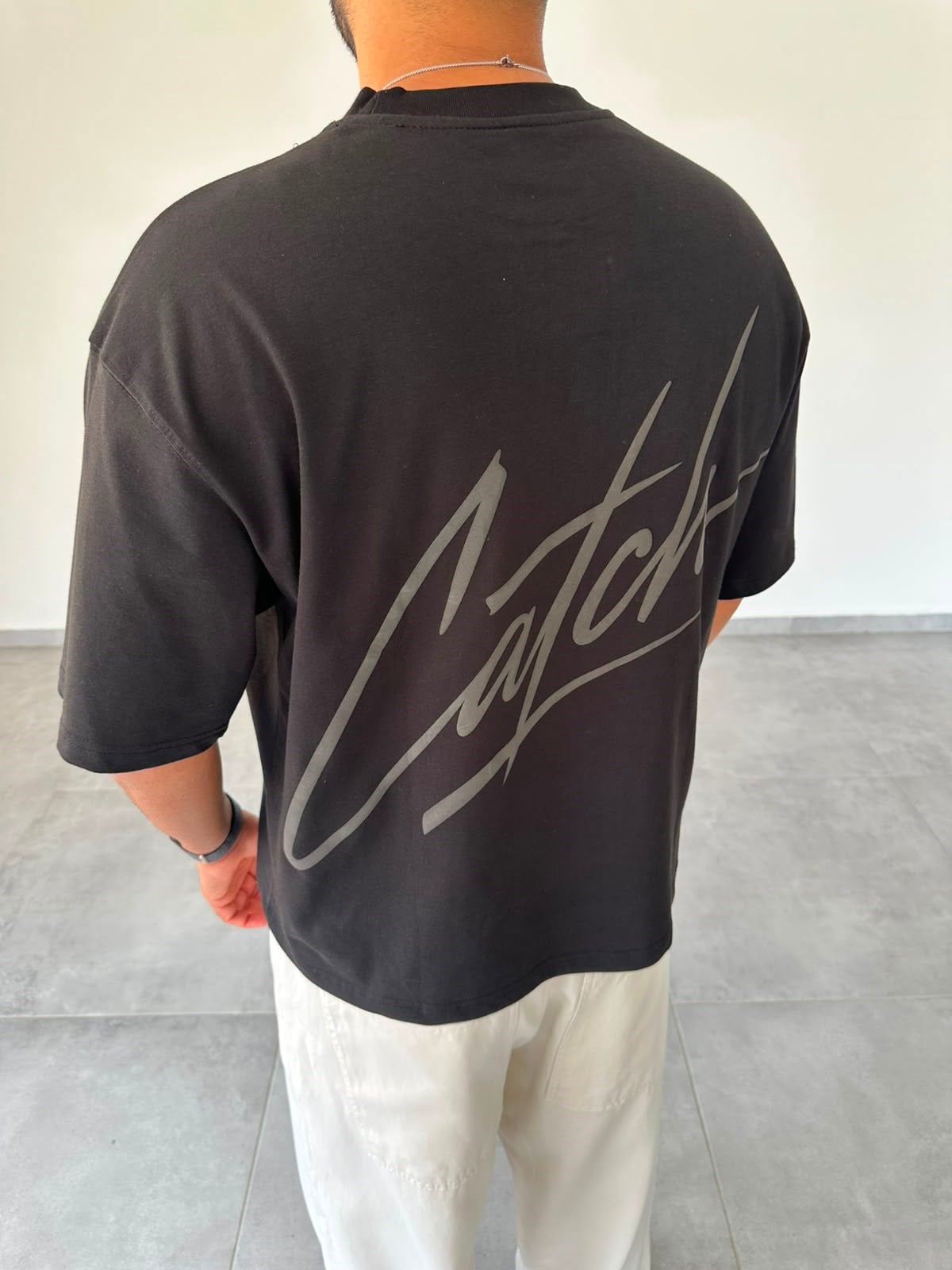 Siyah Renk Catch Baskılı Crop Fit Oversize T-Shirt