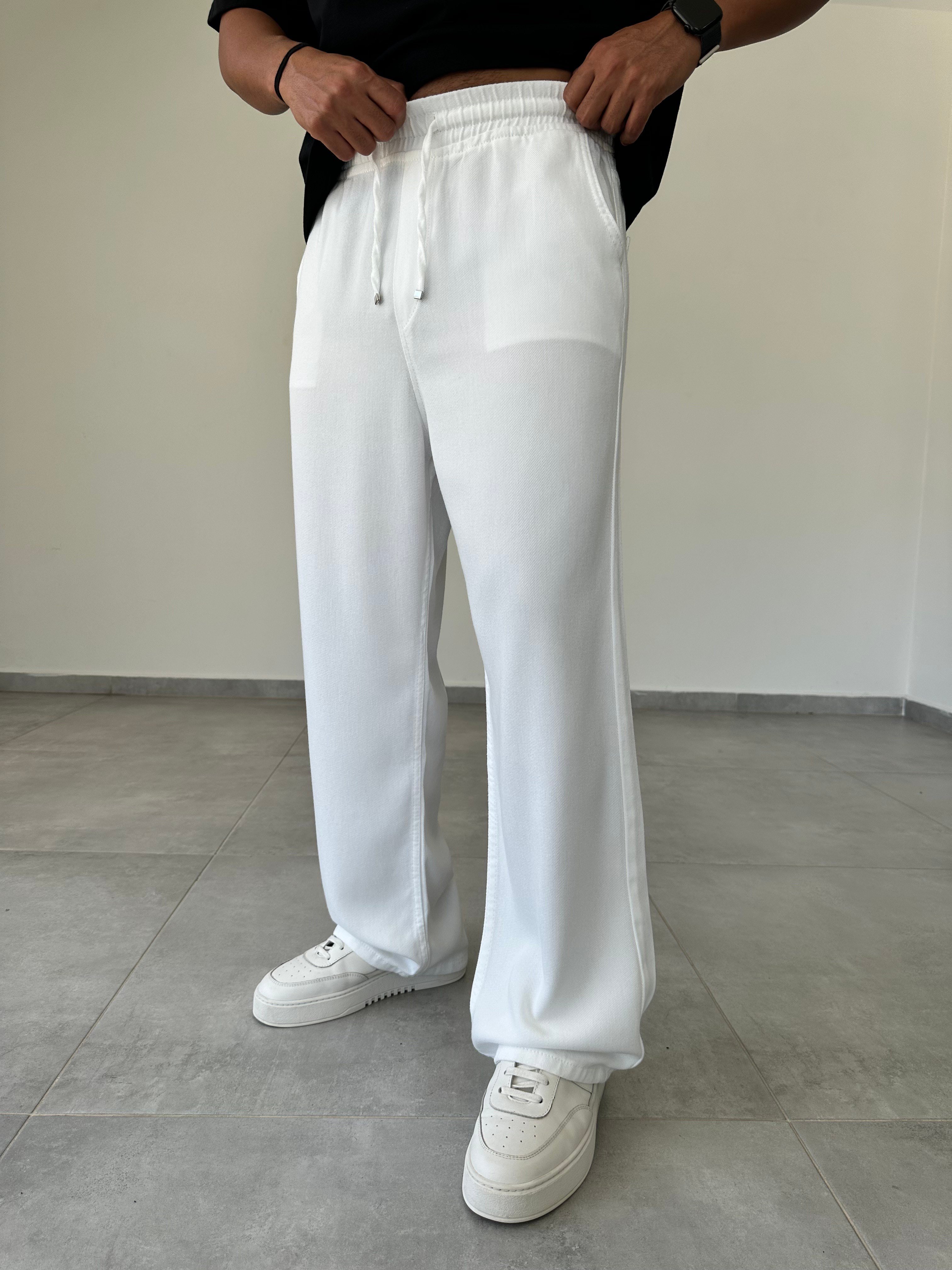 Beyaz Renk Rahat Kesim Gabardin Baggy Pantolon