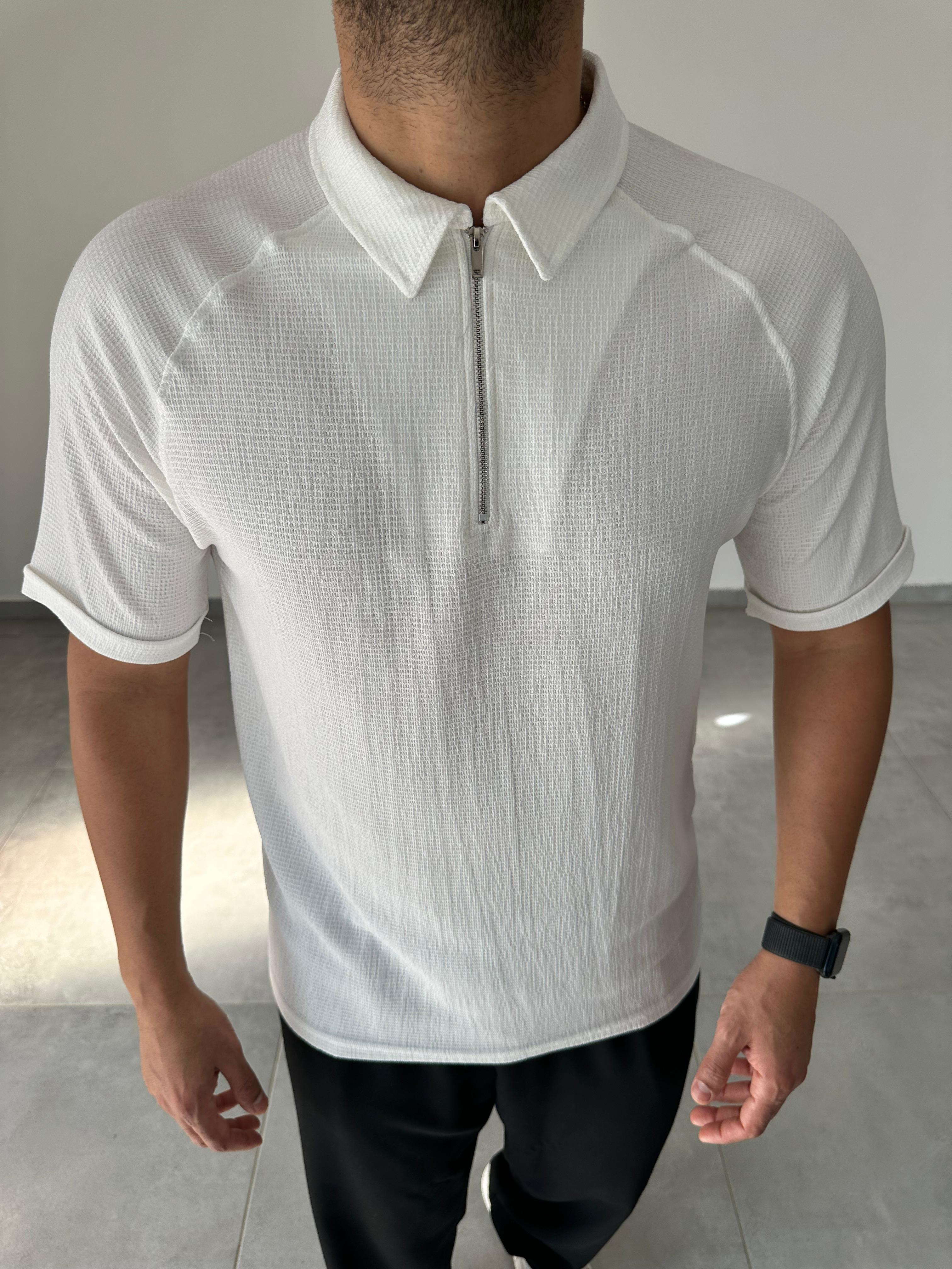 Beyaz Renk Fermuarlı Polo Yaka T-Shirt