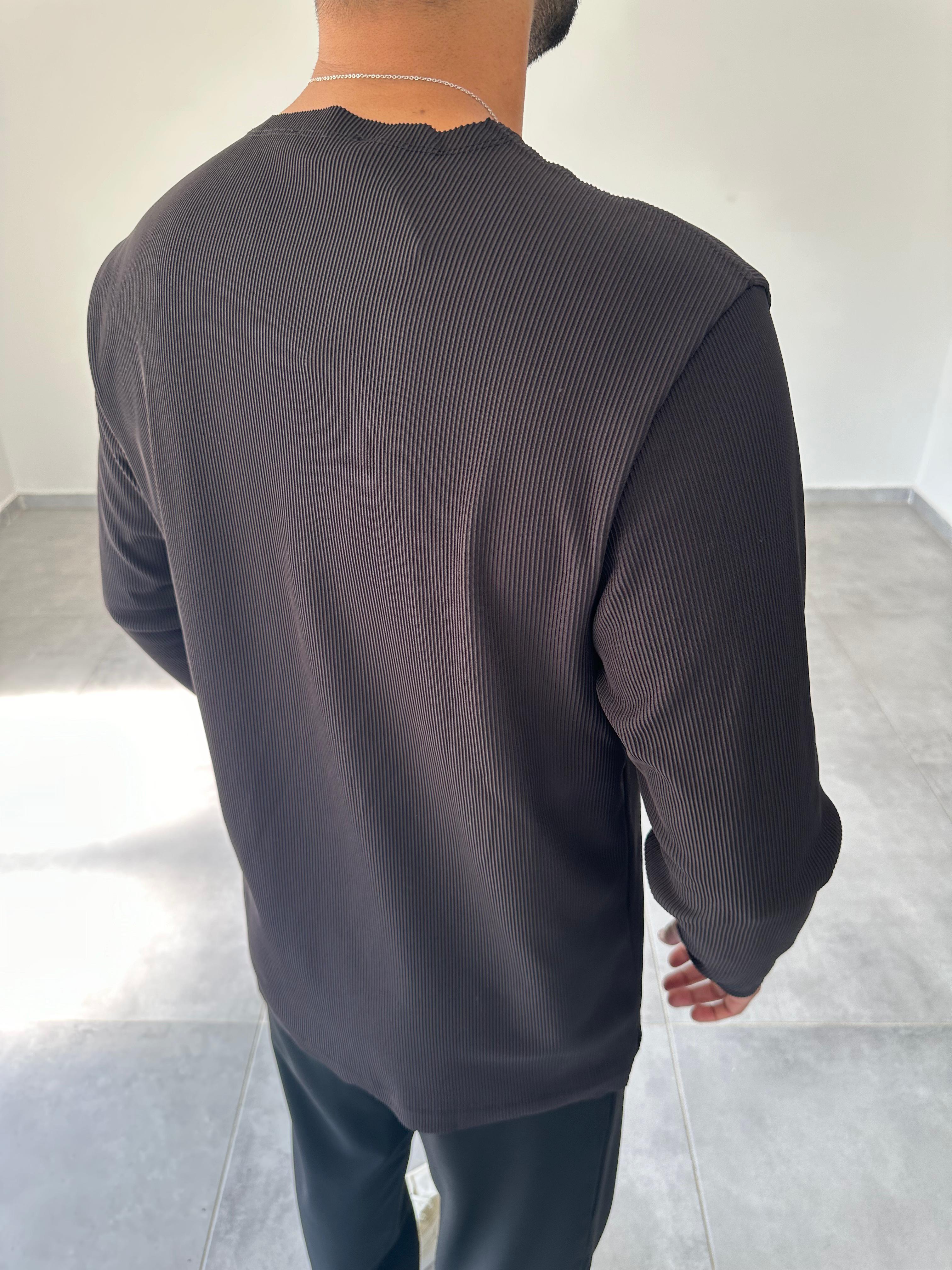 Siyah Renk Kesik Yaka Detaylı Ottoman Kumaş Sweatshirt