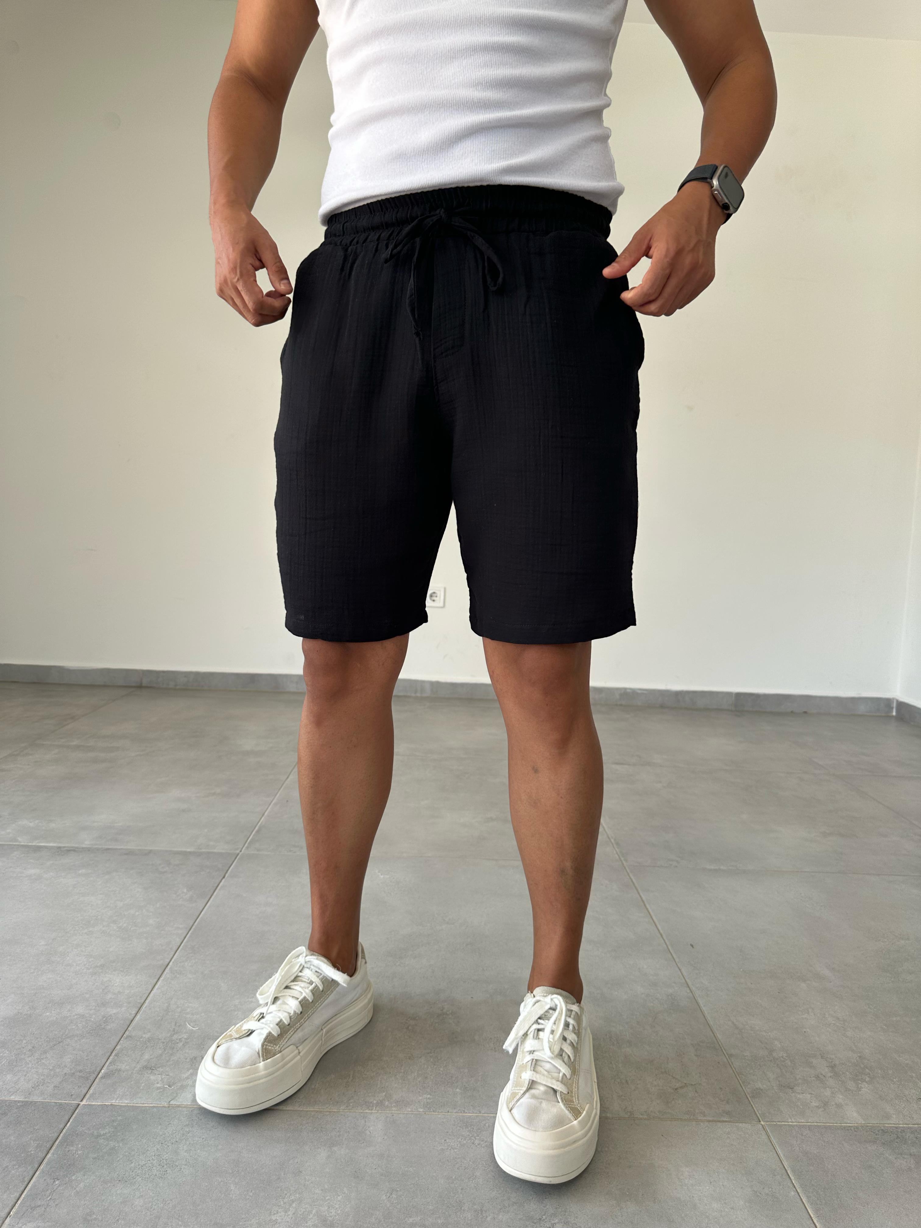 Siyah Renk Müslin Kumaş Relax Fit Basic Şort