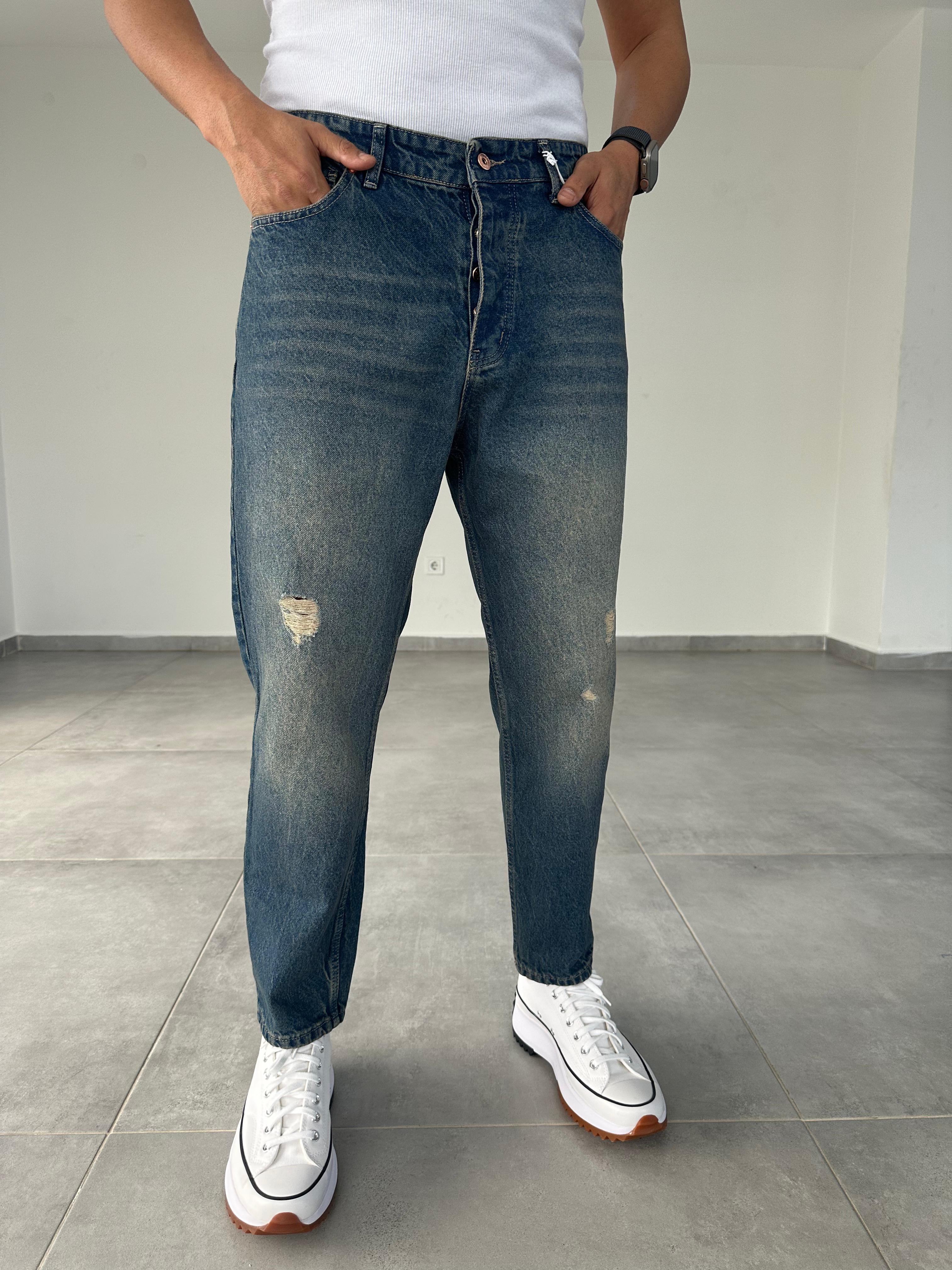 Taşlamalı Yırtık Detaylı Boyfriend Jean