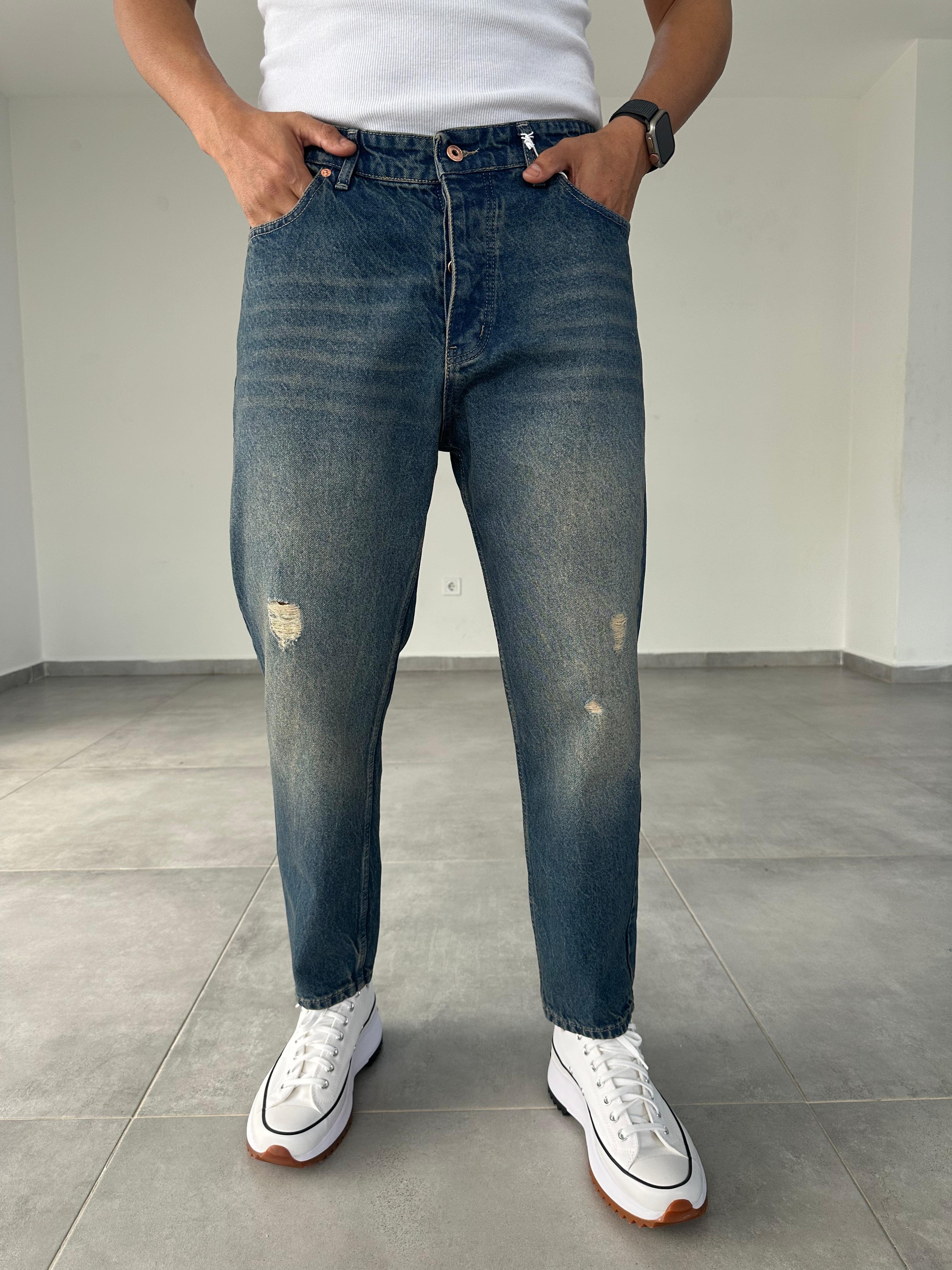 Taşlamalı Yırtık Detaylı Boyfriend Jean