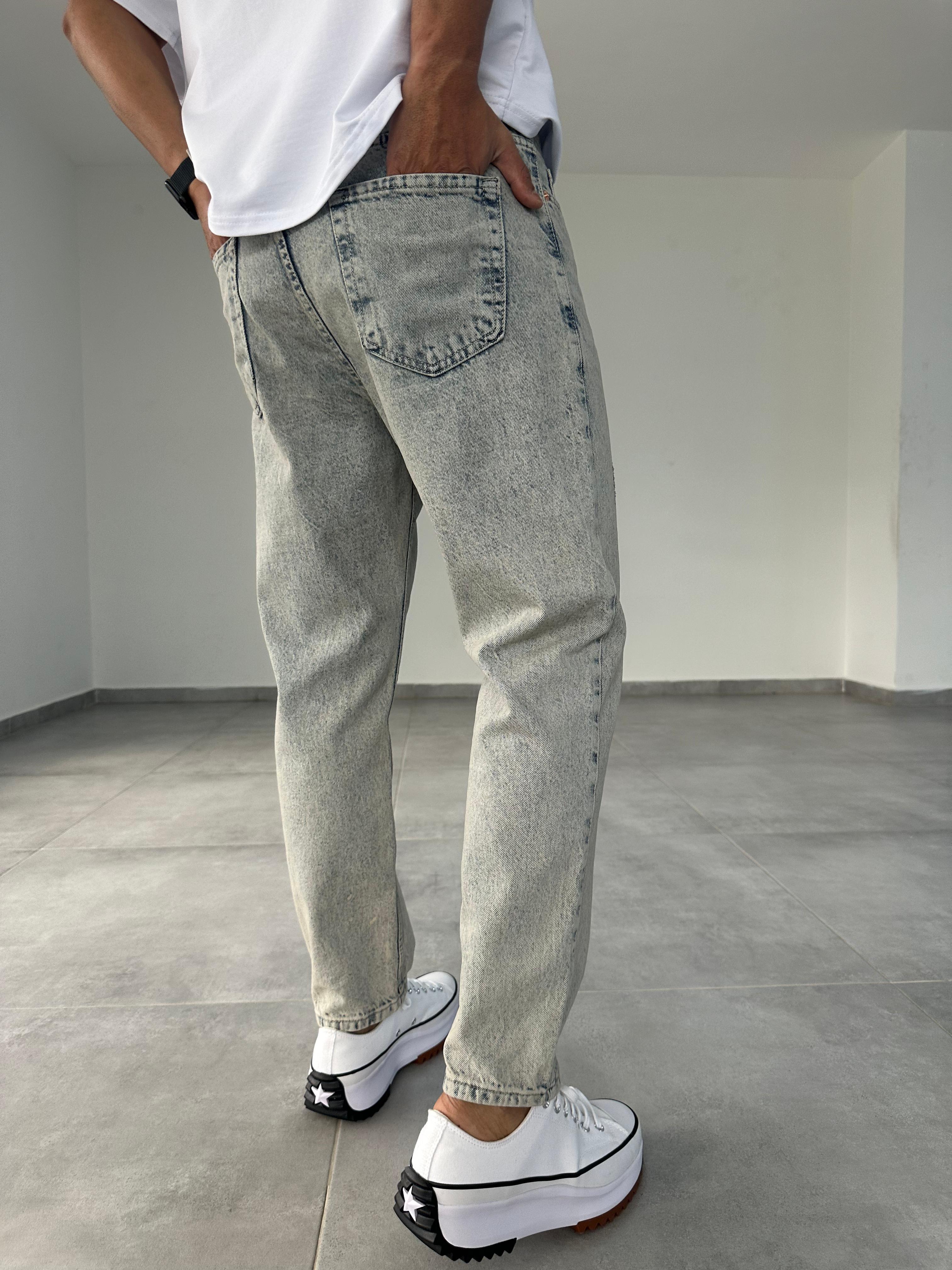 Asit Yıkama Ve Eskitme Detaylı Boyfriend Jean