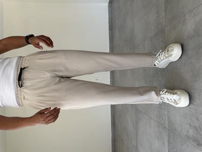 Bej Renk Ön Kısmı Pile Detaylı Double Paça Kumaş Pantolon