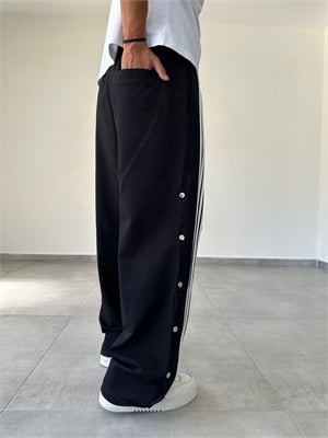 Siyah Renk Düğme Detaylı Baggy Kesim Eşofman