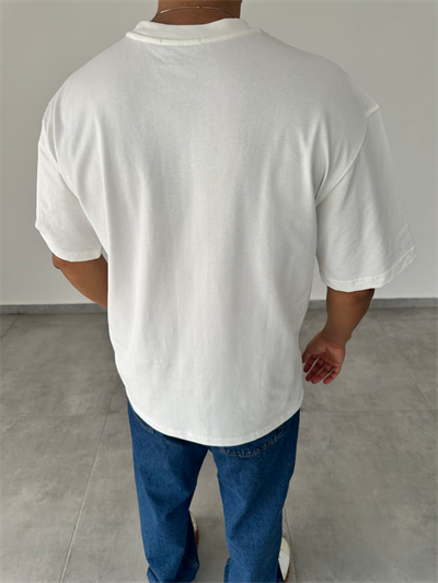 Beyaz Renk Oversize Kesim Basic T-Shirt