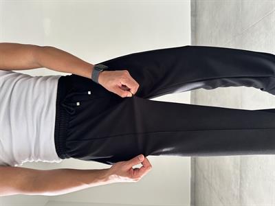 Siyah Renk Oys Kumaş Ön Kısmı Çımalı Baggy Kesim Pantolon