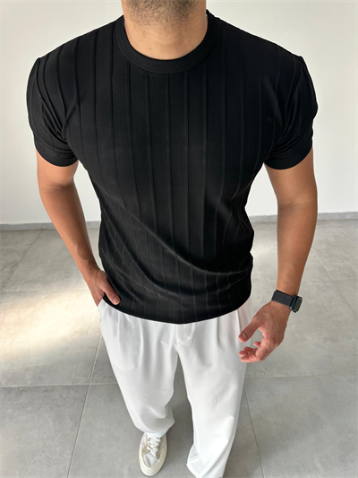 Şerit Detaylı Siyah Renk Basic T-Shirt