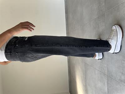 Antrasit Renk Yırtık Detaylı Boyfriend Kesim Kot Pantolon