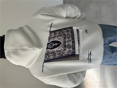 Beyaz Renk Pantch Ve Baskı Detaylı Kapüşonlu Sweatshirt