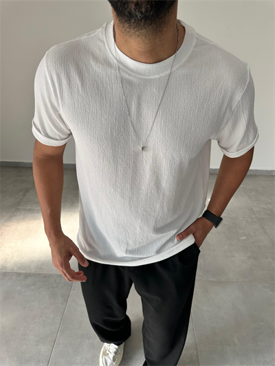 Beyaz Renk  Rahat Kesim Basic Örme T-Shirt