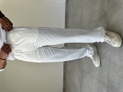 Gabardin Kumaş Beyaz Renk Rahat Kesim İnce Baggy Pantolon