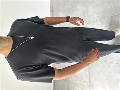 Siyah Renk  Rahat Kesim Kupra Kumaş T-Shirt