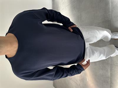 Lacivert Renk Kesik Yaka Detaylı Oversize Kesim Sweatshirt