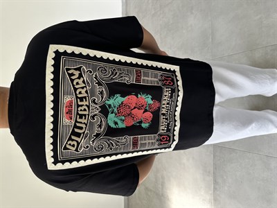 Siyah Renk Blueberry Nakış Ve Baskı Detaylı Oversize T-Shirt