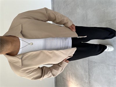 Bej Renk Boxy Fit Kol Düğmeli Ceket