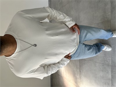 Beyaz Renk Rahat Kesim Yüksek Kalite Basic Sweatshirt