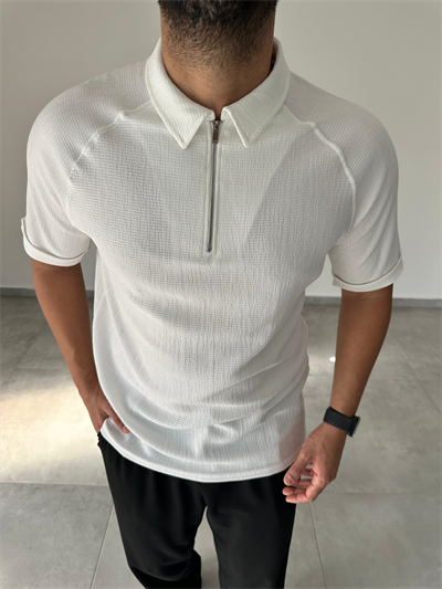 Beyaz Renk Fermuarlı Polo Yaka T-Shirt
