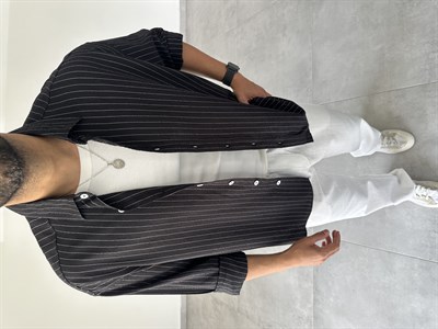 Siyah Renk Çizgili Oversize Keten Gömlek