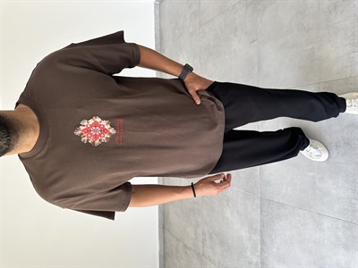 Kahve Renk Ethnic Nakış Ve Pantch Detaylı Oversize Kesim T-Shirt
