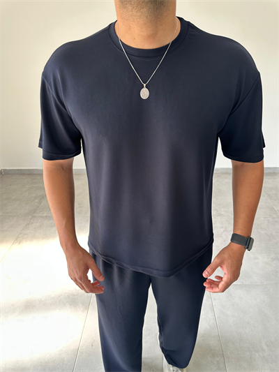 Modal Kumaş Lacivert Renk Rahat Kesim T-Shirt