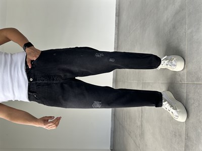 Siyah Renk Eskitme Ve Yırtık Detaylı Boyfriend Kot Pantolon