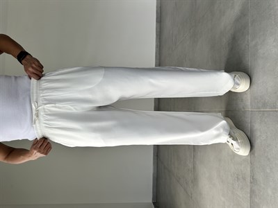 Modal Kumaş Çift Cep Detaylı Beyaz Renk Basic Baggy Pantolon