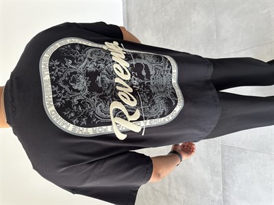 Siyah Renk Reverie Nakış Ve Pantch Detaylı Oversize Kesim T-Shirt