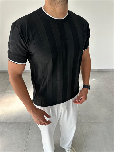 Yaka Ve Kol Kısmı Siyah Şerit Detaylı Beyaz Renk Basic T-Shirt