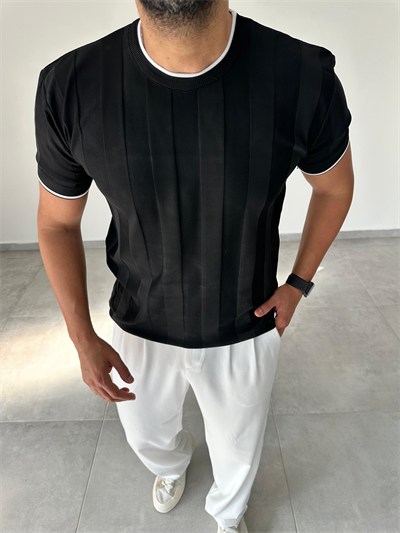 Yaka Ve Kol Kısmı Siyah Şerit Detaylı Beyaz Renk Basic T-Shirt
