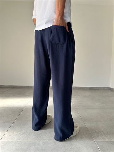 Tensel Kumaş Lacivert Renk Rahat Kesim İnce Baggy Pantolon