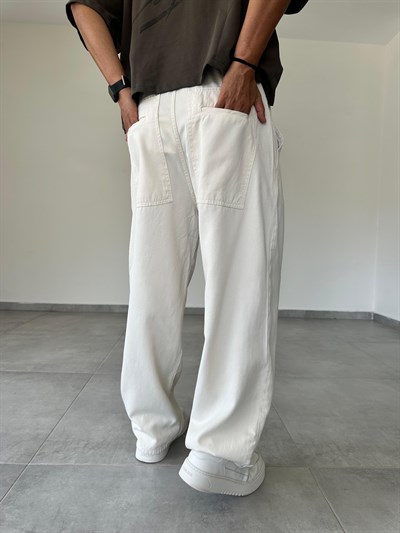 Beyaz Renk Bol Kesim Gabardin Baggy
