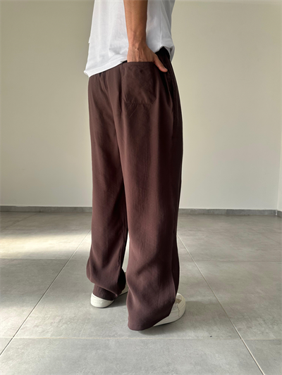 Tensel Kumaş Kahve Renk Rahat Kesim İnce Baggy Pantolon