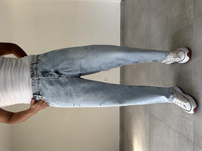 Buz Mavisi Yırtık Detaylı Boyfriend Kesim Kot  Pantolon