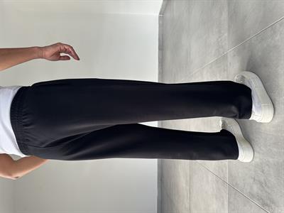 Siyah Renk Modal Kumaş Ön Kısmı Çımalı Basic Baggy Pantolon