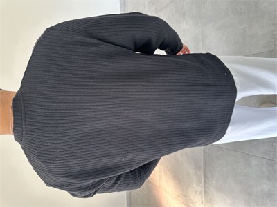 Siyah Renk Düğme Detaylı İnce Sweatshirt