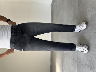 Antrasit Renk Yırtık Detaylı Boyfriend Kesim Kot Pantolon