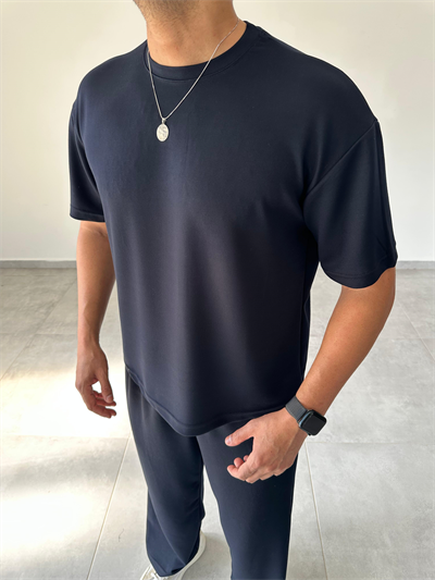 Modal Kumaş Lacivert Renk Rahat Kesim T-Shirt