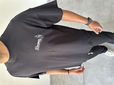 Siyah Renk Reverie Nakış Ve Pantch Detaylı Oversize Kesim T-Shirt