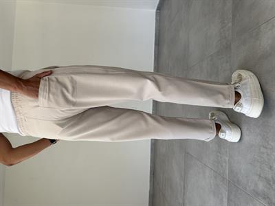 Bej Renk Ön Kısmı Pile Detaylı Double Paça Kumaş Pantolon