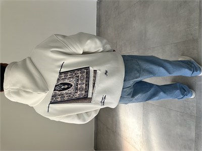 Beyaz Renk Pantch Ve Baskı Detaylı Kapüşonlu Sweatshirt