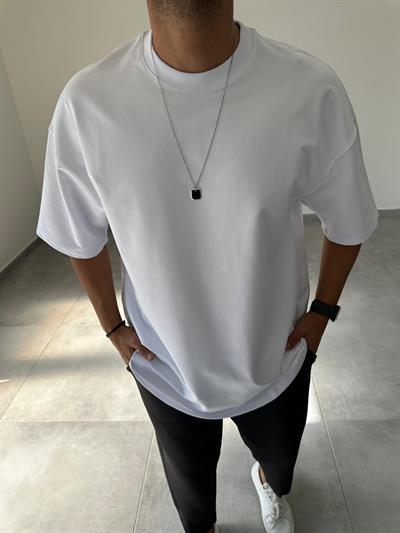 Beyaz Renk Bisiklet Yaka Oversize T-Shirt