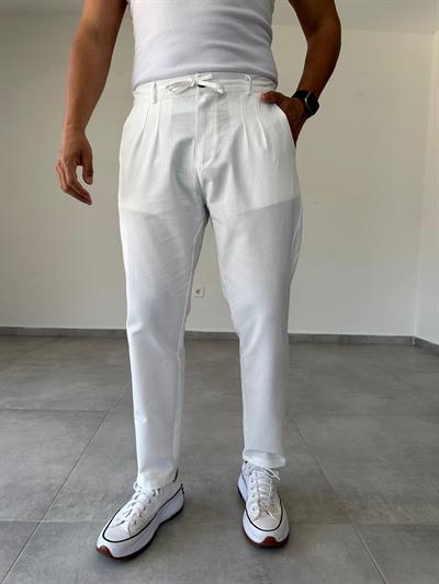 Beyaz Renk Ön Kısmı Pile Detaylı Boyfriend Kesim Keten Pantolon