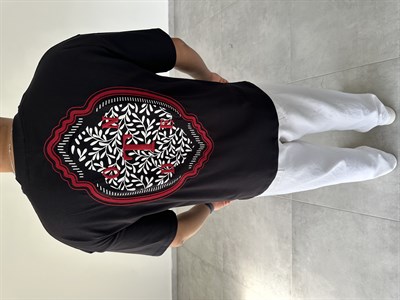 Siyah Renk Nakış Ve Örme Harf Detaylı Oversize T-Shirt