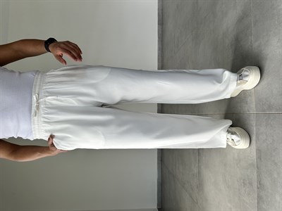 Modal Kumaş Çift Cep Detaylı Beyaz Renk Basic Baggy Pantolon