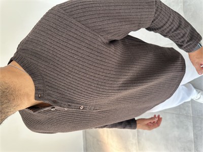 Kahve Renk Düğme Detaylı İnce Sweatshirt