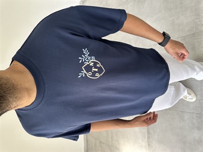 Lacivert Renk Nakış Ve Örme Harf Detaylı Oversize T-Shirt